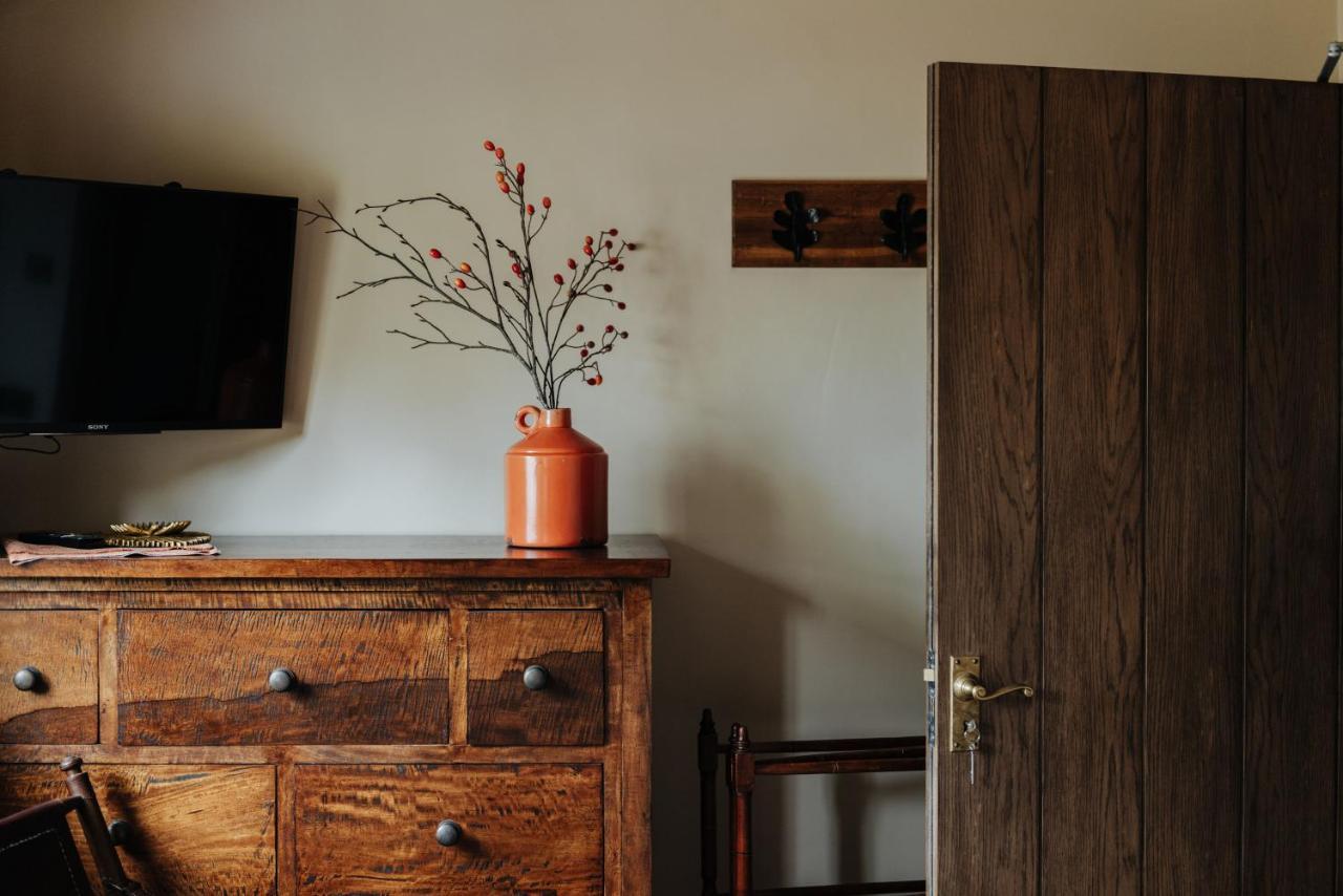 The Shepherds Huts & The Well Lodge At Ormesby Manor Ormesby Saint Michael Екстер'єр фото